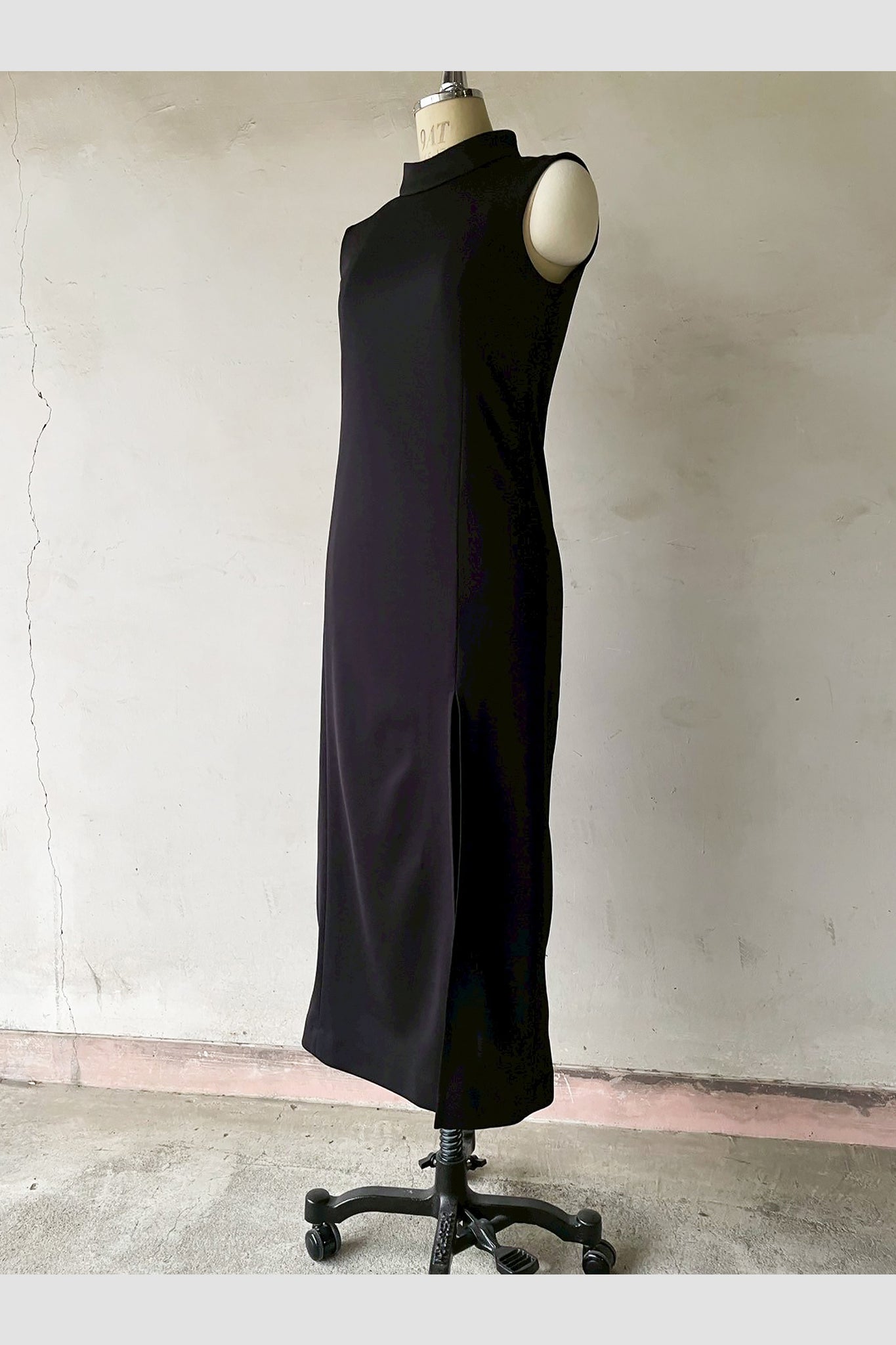 haku slit dress